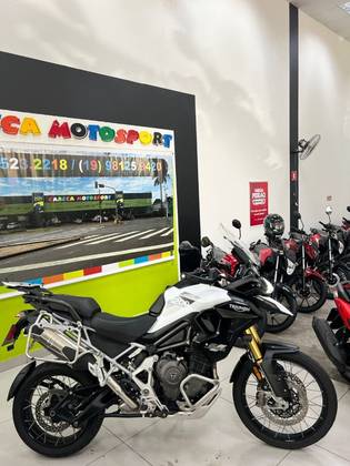 TRIUMPH TIGER 1200 RALLY PRO 